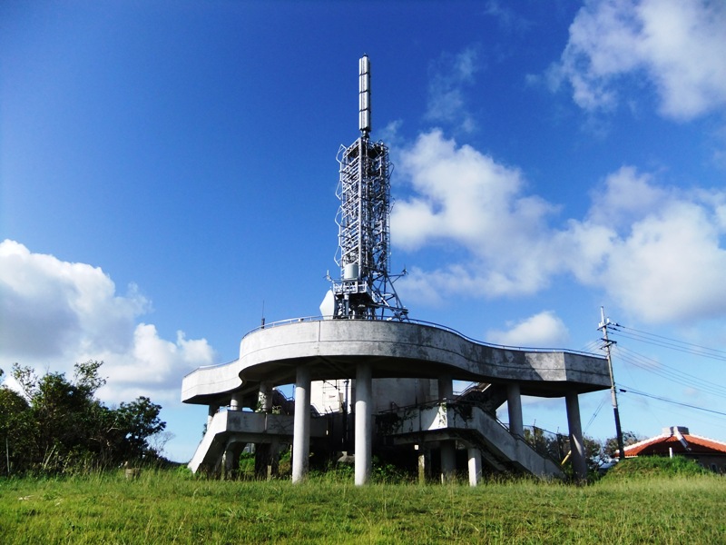 乙羽岳森林公園の展望台と電波塔 ホテルリゾネックス名護スタッフブログ